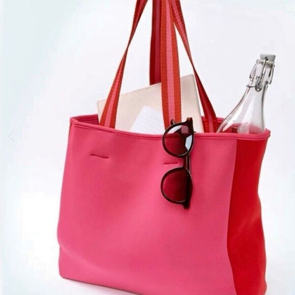 New✨ SUMMERSALT Neoprene Tote - Picture 1 of 11